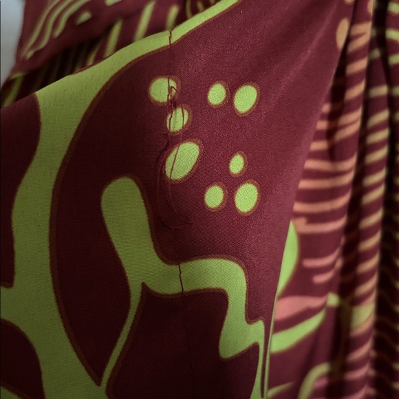 Red and Yellow Patterned Kaftan - Picture 10 of 10